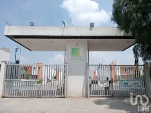 NEX-256265 - Casa en Venta, con 3 recamaras, con 1 baño, con 106 m2 de construcción en Santa María, CP 55614, México.