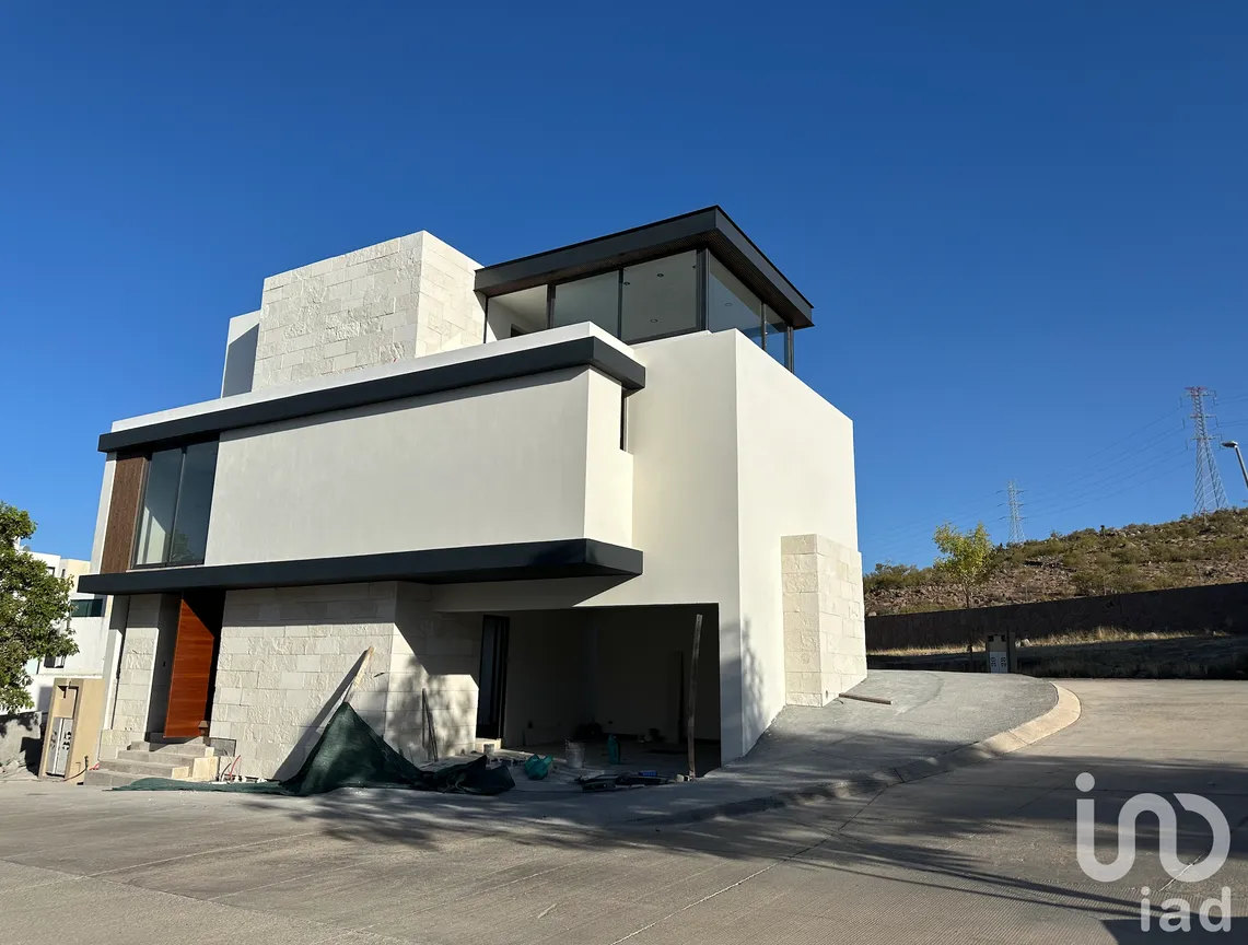 Casa en Venta en Lomas del Predregal, San Luis Potosí, San Luis Potosí | NEX-247285 | iad México | Foto 1 de 10