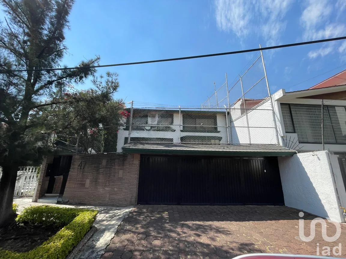 Casa en Venta en Ciudad Satélite, Naucalpan de Juárez, México | NEX-236268 | iad México | Foto 1 de 60