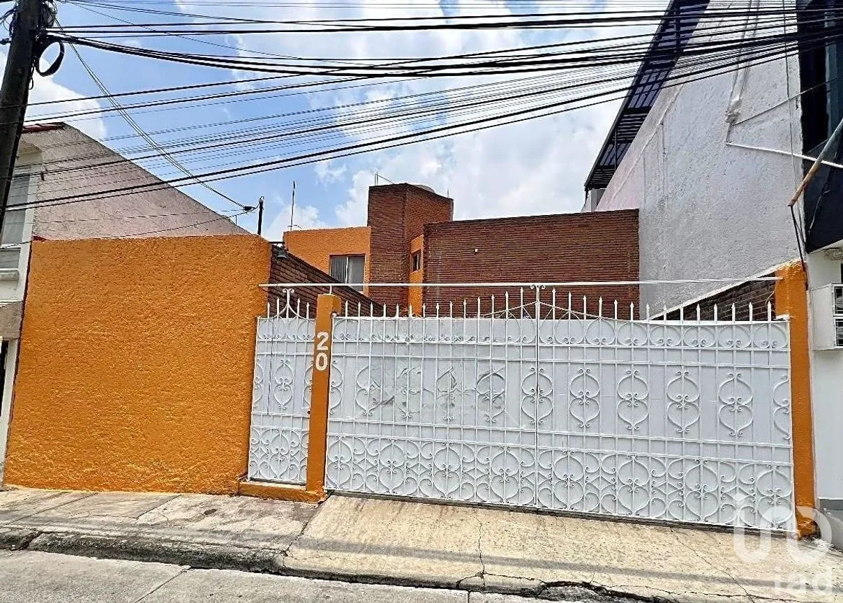 Casa en Venta en Santa Cruz del Monte, Naucalpan de Juárez, México | NEX-255030 | iad México | Foto 1 de 30