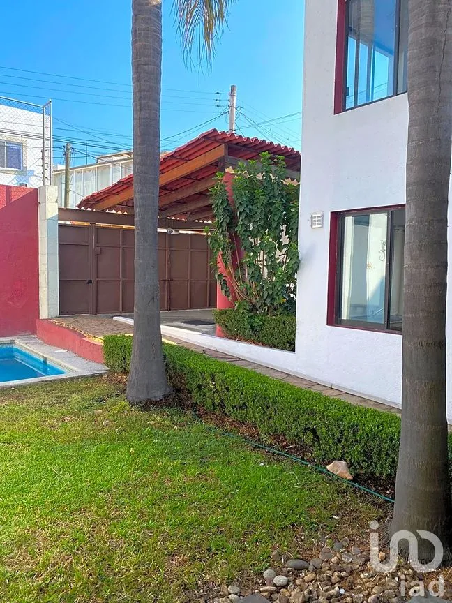 Casa en Venta en Lomas de Atzingo, Cuernavaca, Morelos | NEX-297805 | iad México | Foto 3 de 24