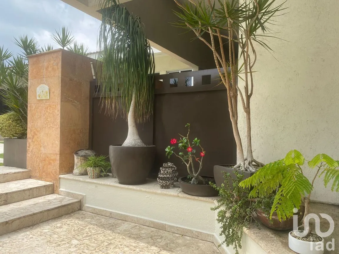 Casa en Venta en Provincias del Canadá, Cuernavaca, Morelos | NEX-297951 | iad México | Foto 2 de 24