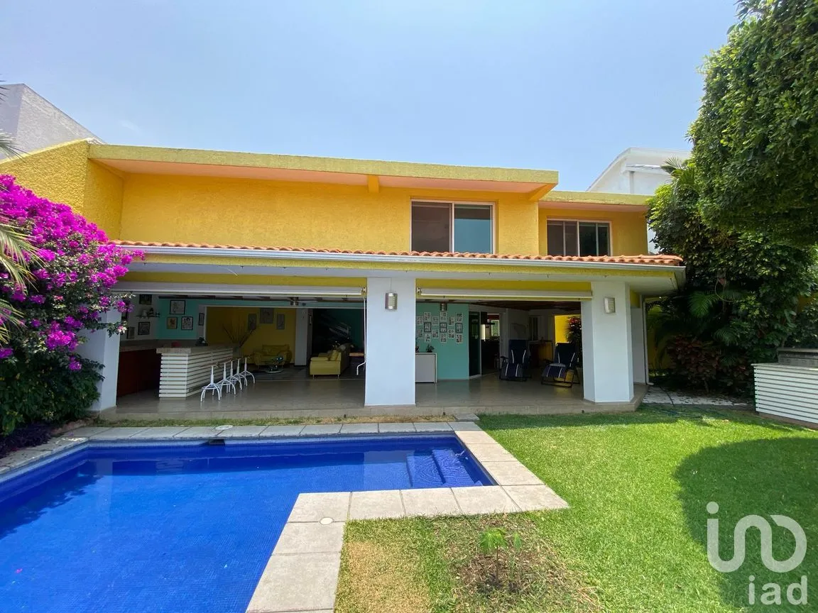 Casa en Venta en Palmira Tinguindin, Cuernavaca, Morelos | NEX-297952 | iad México | Foto 1 de 32