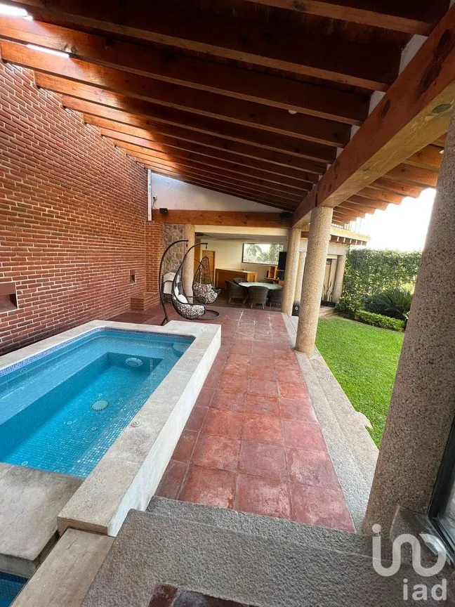 Casa en Venta en Club de golf Tabachines, Cuernavaca, Morelos | NEX-298945 | iad México | Foto 10 de 32