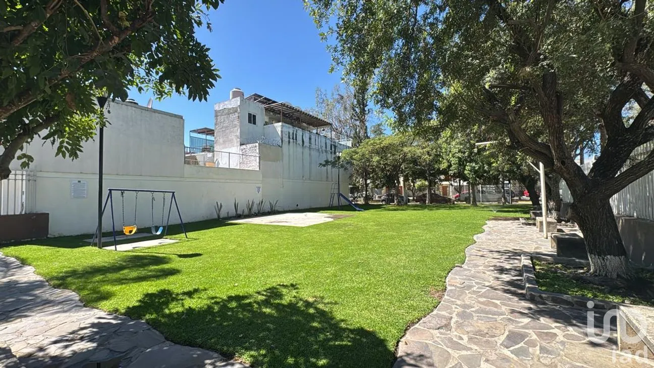 Casa en Venta en Parques del Bosque, San Pedro Tlaquepaque, Jalisco | NEX-287015 | iad México | Foto 12 de 12