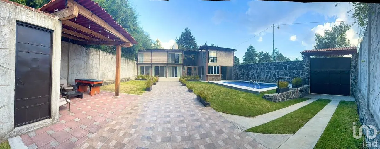 Casa en Venta en Tres Marías, Huitzilac, Morelos | NEX-241647 | iad México | Foto 2 de 22