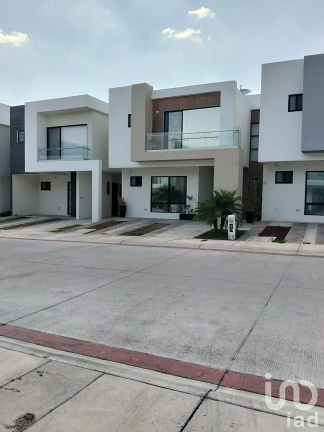 Casa en Venta en Altos Juriquilla, Querétaro, Querétaro | NEX-299230 | iad México | Foto 2 de 23