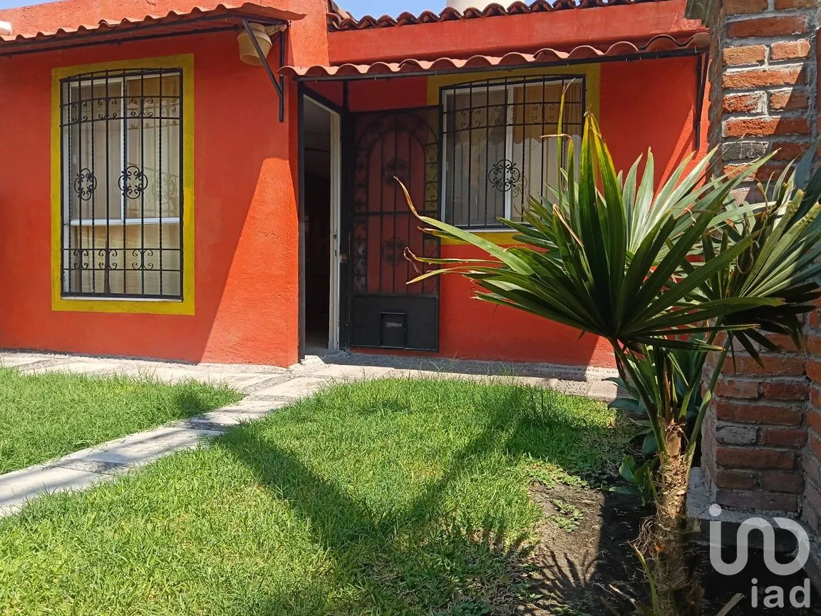 Casa en Venta en Atlacholoaya, Xochitepec, Morelos | NEX-241157 | iad México | Foto 2 de 14