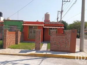 NEX-241157 - Casa en Venta, con 2 recamaras, con 1 baño, con 60 m2 de construcción en Atlacholoaya, CP 62793, Morelos.