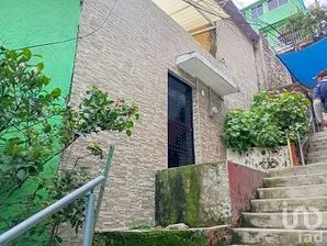 NEX-257152 - Casa en Venta, con 5 recamaras, con 4 baños, con 85 m2 de construcción en La Araña, CP 01510, Ciudad de México.