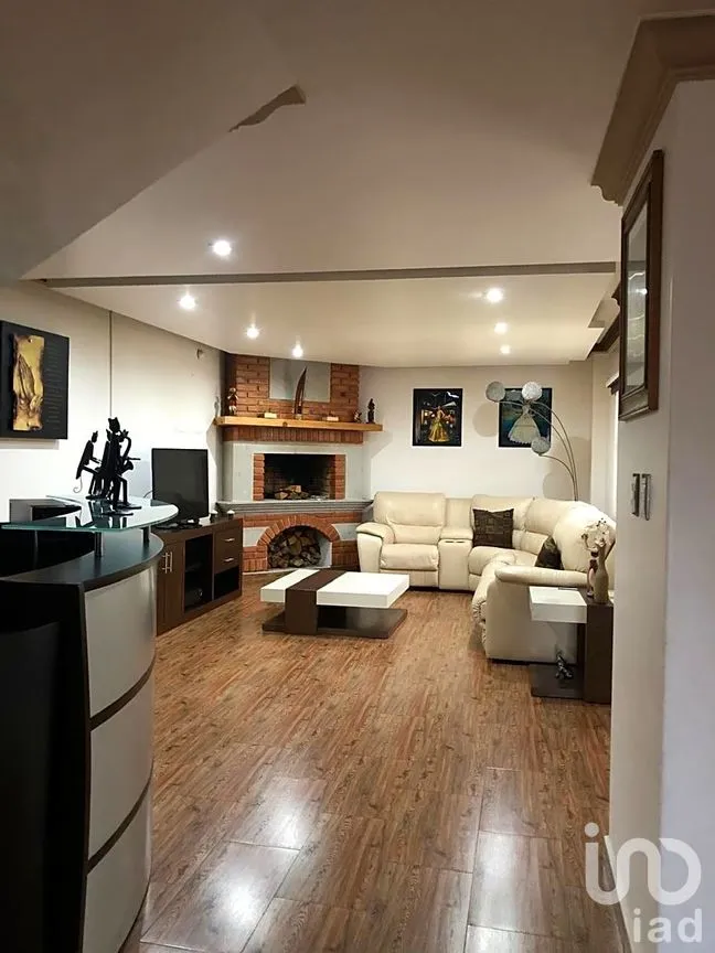Casa en Venta en Paseos del Bosque, Naucalpan de Juárez, México | NEX-287273 | iad México | Foto 3 de 17