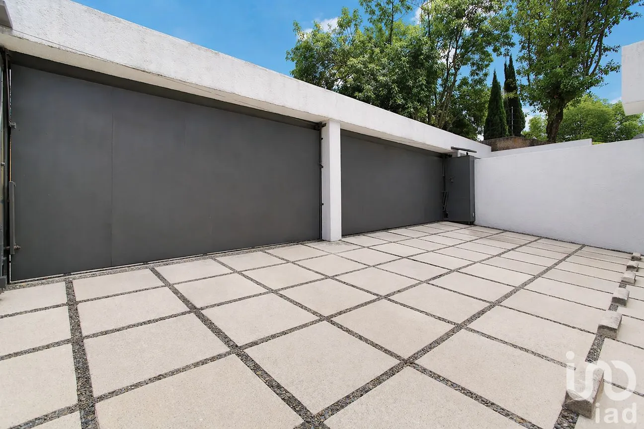 Casa en Venta en Bosques de las Lomas, Cuajimalpa de Morelos, Ciudad de México | NEX-297136 | iad México | Foto 3 de 28