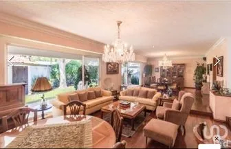 NEX-243318 - Casa en Venta, con 5 recamaras, con 4 baños, con 550 m2 de construcción.