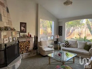 NEX-243787 - Casa en Venta, con 5 recamaras, con 4 baños, con 391 m2 de construcción.