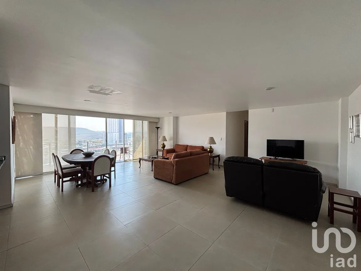 Departamento en Renta en Juriquilla Santa Fe, Querétaro, Querétaro | NEX-266266 | iad México | Foto 3 de 25