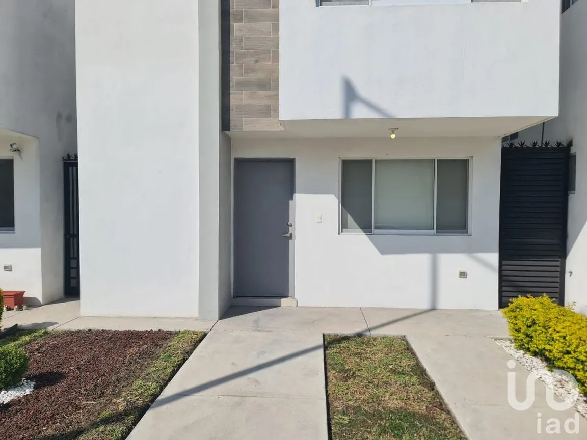 Casa en Venta en Arezzo Residencial, García, Nuevo León | NEX-240088 | iad México | Foto 2 de 21