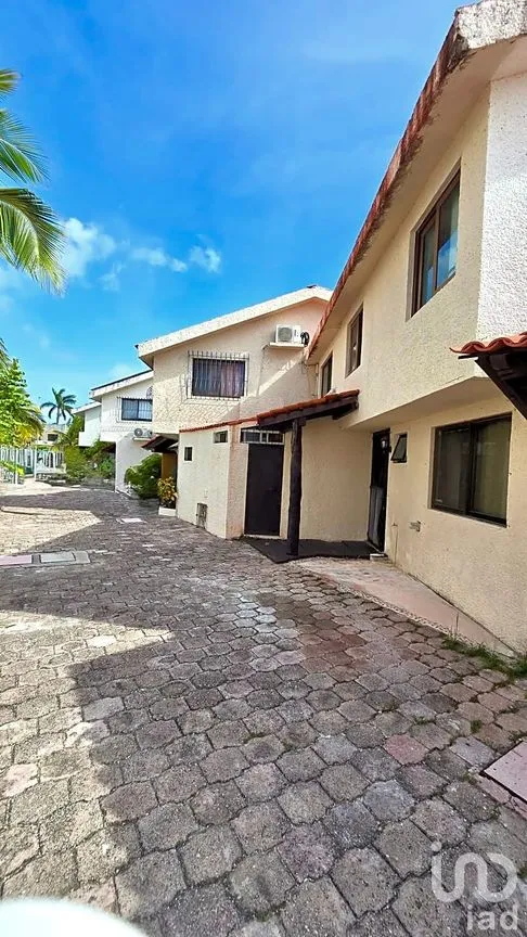 Casa en Venta en Zona Hotelera, Benito Juárez, Quintana Roo | NEX-256850 | iad México | Foto 2 de 23