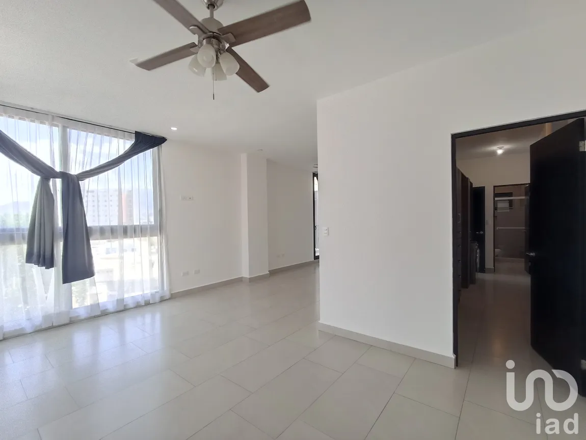 Departamento en Venta en La Finca, Monterrey, Nuevo León | NEX-264888 | iad México | Foto 2 de 15
