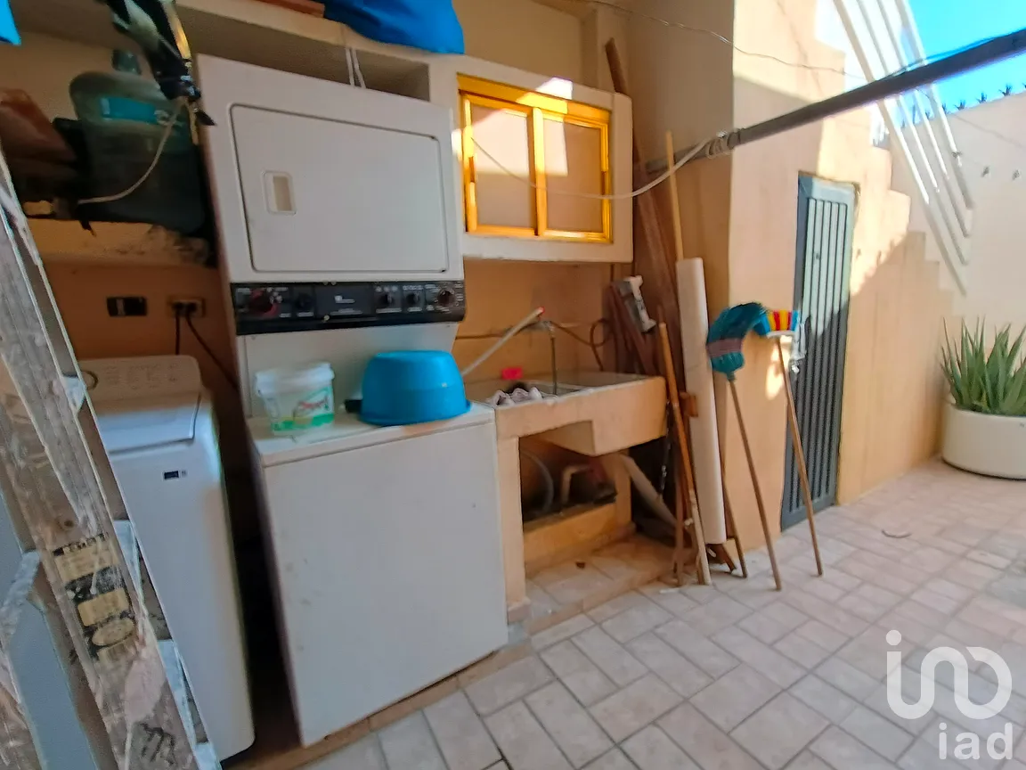 Casa en Venta en Adolfo Lopez Mateos, Santa Catarina, Nuevo León | NEX-264898 | iad México | Foto 2 de 25