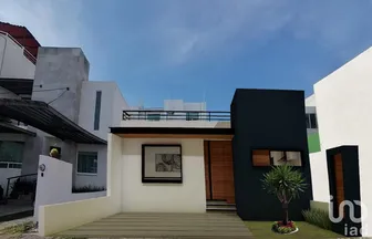 NEX-254058 - Casa en Venta, con 2 recamaras, con 2 baños, con 150 m2 de construcción.