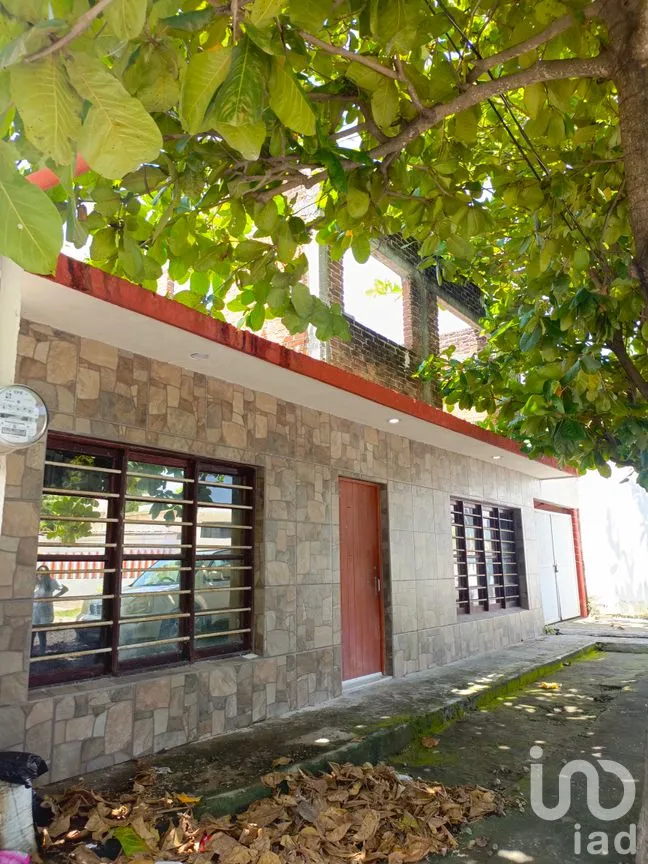 Casa en Venta en Valente Diaz, Veracruz, Veracruz de Ignacio de la Llave | NEX-257374 | iad México | Foto 3 de 10