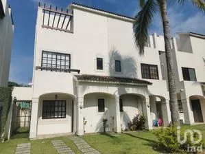 NEX-283928 - Casa en Venta, con 2 recamaras, con 2 baños, con 185 m2 de construcción en San José Novillero, CP 94286, Veracruz de Ignacio de la Llave.