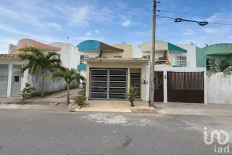 NEX-297986 - Casa en Venta, con 2 recamaras, con 1 baño, con 75 m2 de construcción en Los Torrentes, CP 91808, Veracruz de Ignacio de la Llave.