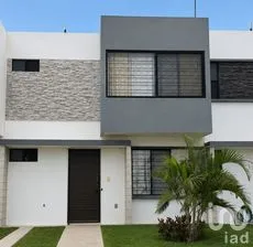 NEX-299086 - Casa en Renta, con 3 recamaras, con 1 baño, con 90 m2 de construcción en La Querencia Residencial, CP 91697, Veracruz de Ignacio de la Llave.