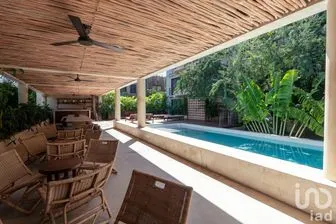 NEX-254060 - Departamento en Renta, con 2 recamaras, con 2 baños, con 151 m2 de construcción.