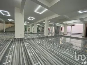 NEX-240498 - Local en Renta, con 1 baño, con 740 m2 de construcción.