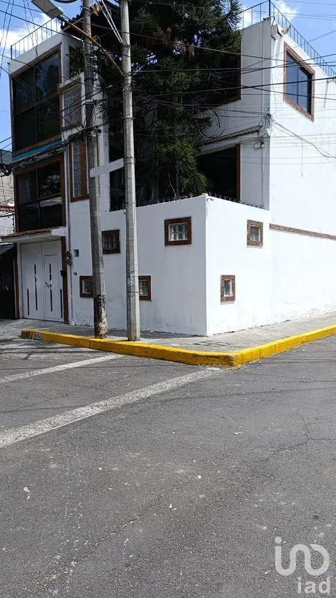 Casa en Venta en El Coyol, Gustavo A. Madero, Ciudad de México | NEX-243797 | iad México | Foto 2 de 35