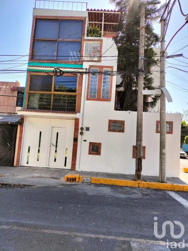 Casa en Venta en El Coyol, Gustavo A. Madero, Ciudad de México | NEX-243797 | iad México | Foto 4 de 35