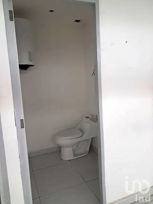 Local en Renta en Insurgentes Mixcoac, Benito Juárez, Ciudad de México | NEX-247945 | iad México | Foto 4 de 6