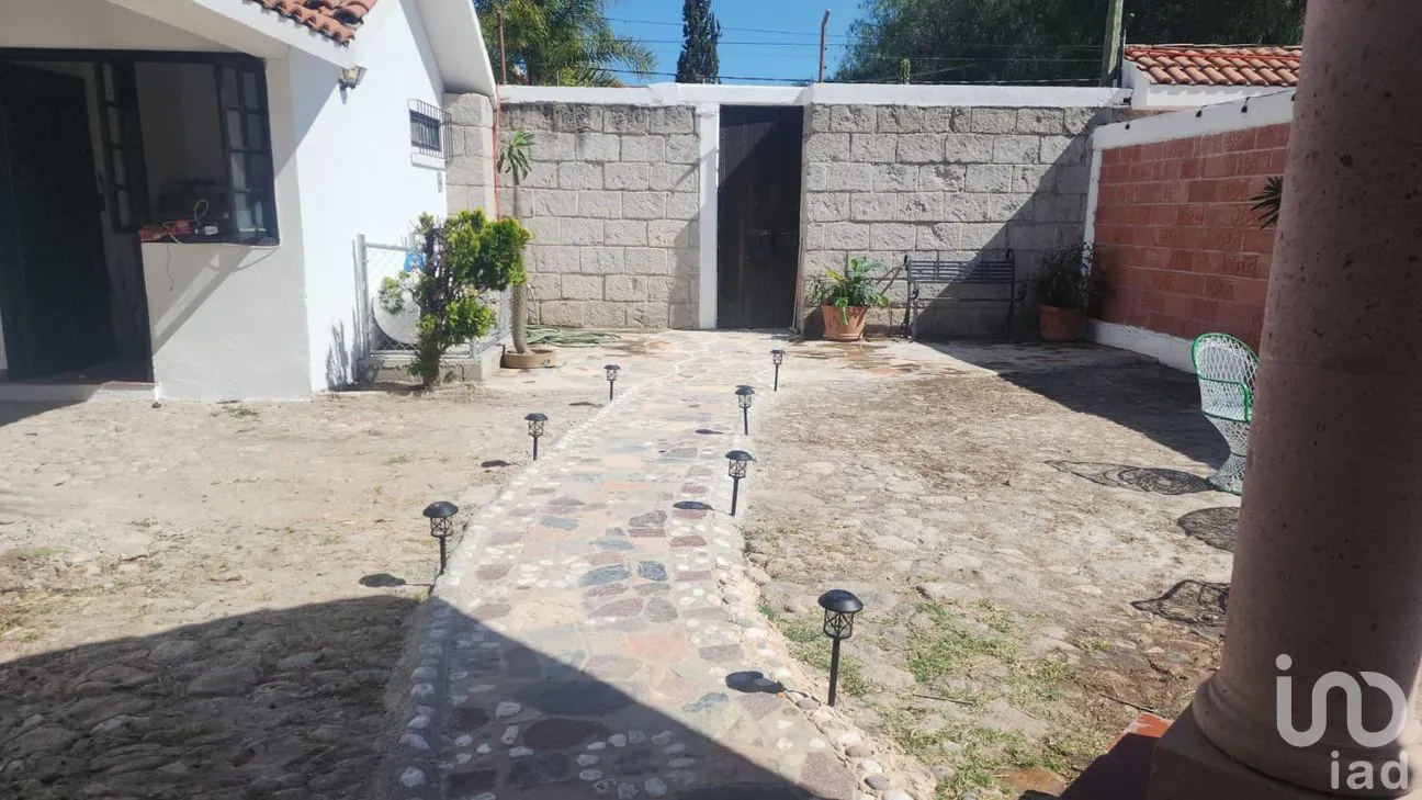 Casa en Venta en Praderas de La Hacienda, Celaya, Guanajuato | NEX-248375 | iad México | Foto 2 de 11