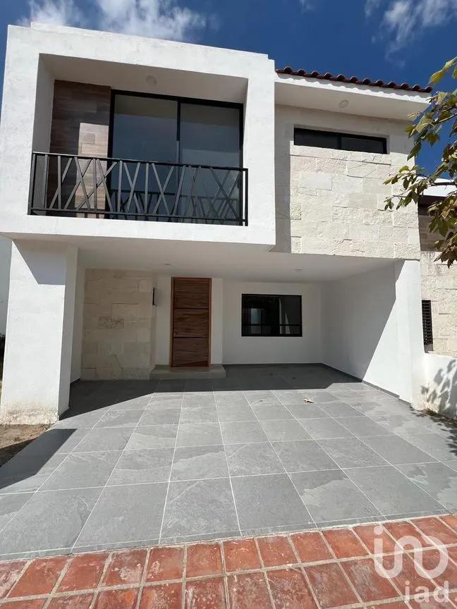 Casa en Venta en Entorno Residencial, Celaya, Guanajuato | NEX-255486 | iad México | Foto 1 de 7