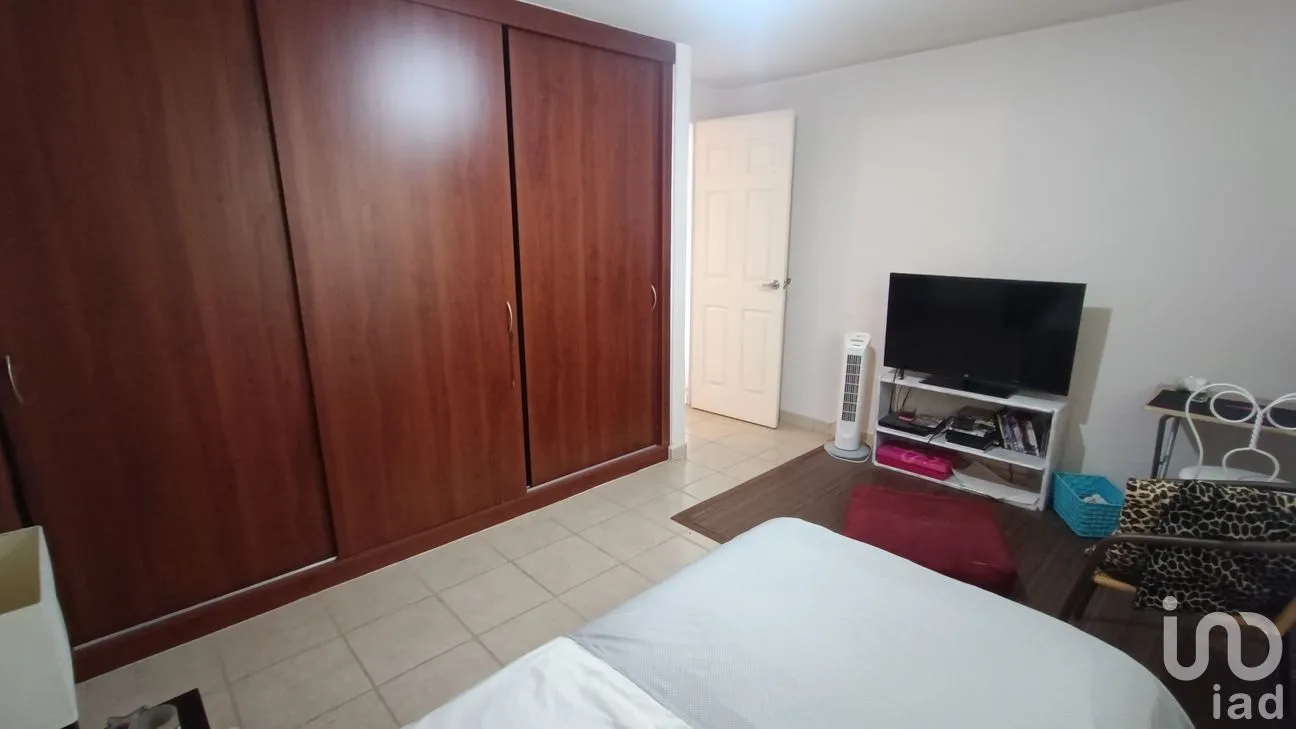 Casa en Venta en Jardines del Malecón, Celaya, Guanajuato | NEX-261190 | iad México | Foto 3 de 15