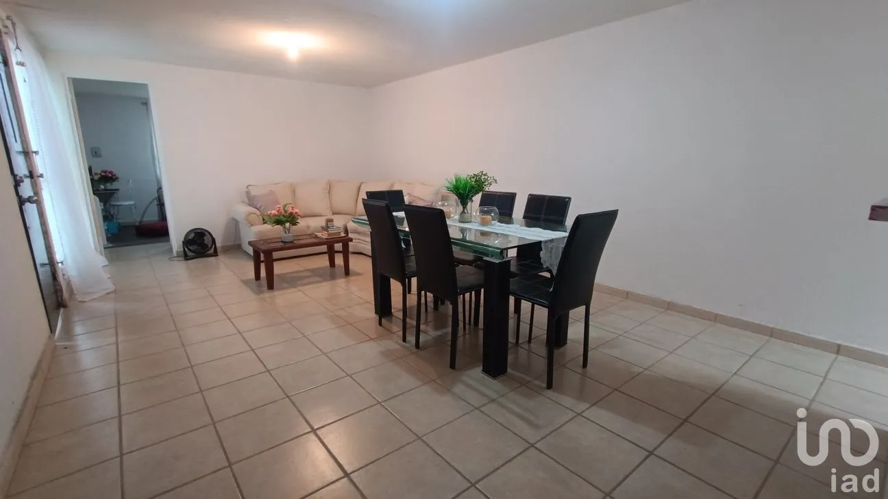 Casa en Venta en Jardines del Malecón, Celaya, Guanajuato | NEX-261190 | iad México | Foto 8 de 15