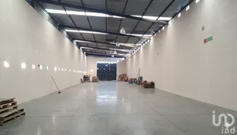 NEX-264504 - Bodega en Venta, con 700 m2 de construcción en Imperial, CP 38028, Guanajuato.