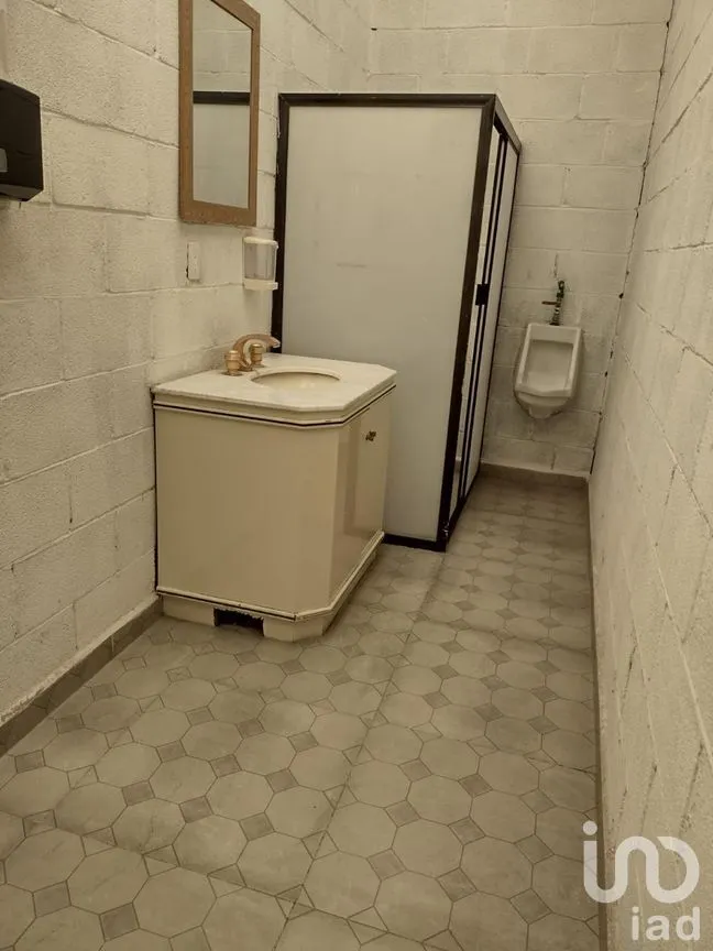 Bodega en Venta en Jardines de Celaya 1a Secc, Celaya, Guanajuato | NEX-285322 | iad México | Foto 7 de 15