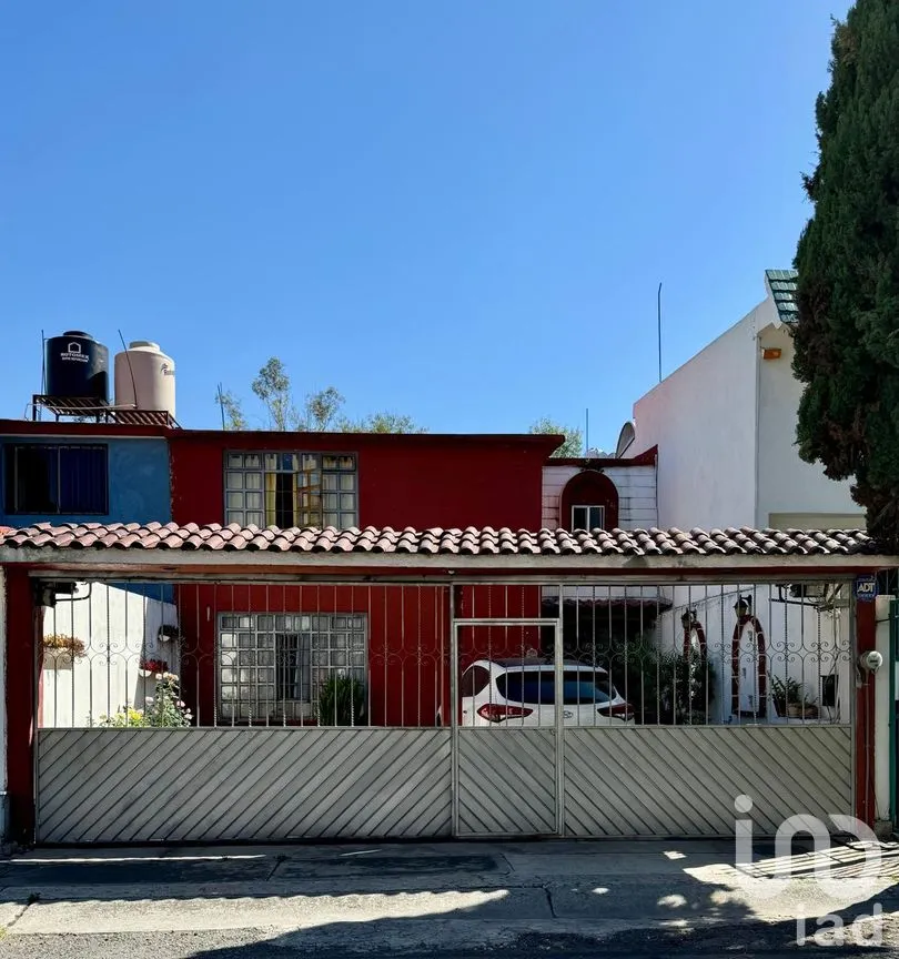 Casa en Venta en Las Alamedas, Atizapán de Zaragoza, México | NEX-241654 | iad México | Foto 1 de 25