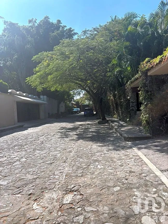Casa en Venta en Palmira Tinguindin, Cuernavaca, Morelos | NEX-287325 | iad México | Foto 3 de 35