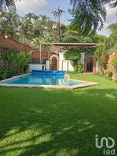 NEX-291737 - Casa en Venta, con 3 recamaras, con 2 baños, con 169 m2 de construcción en La Cañada, CP 62160, Morelos.