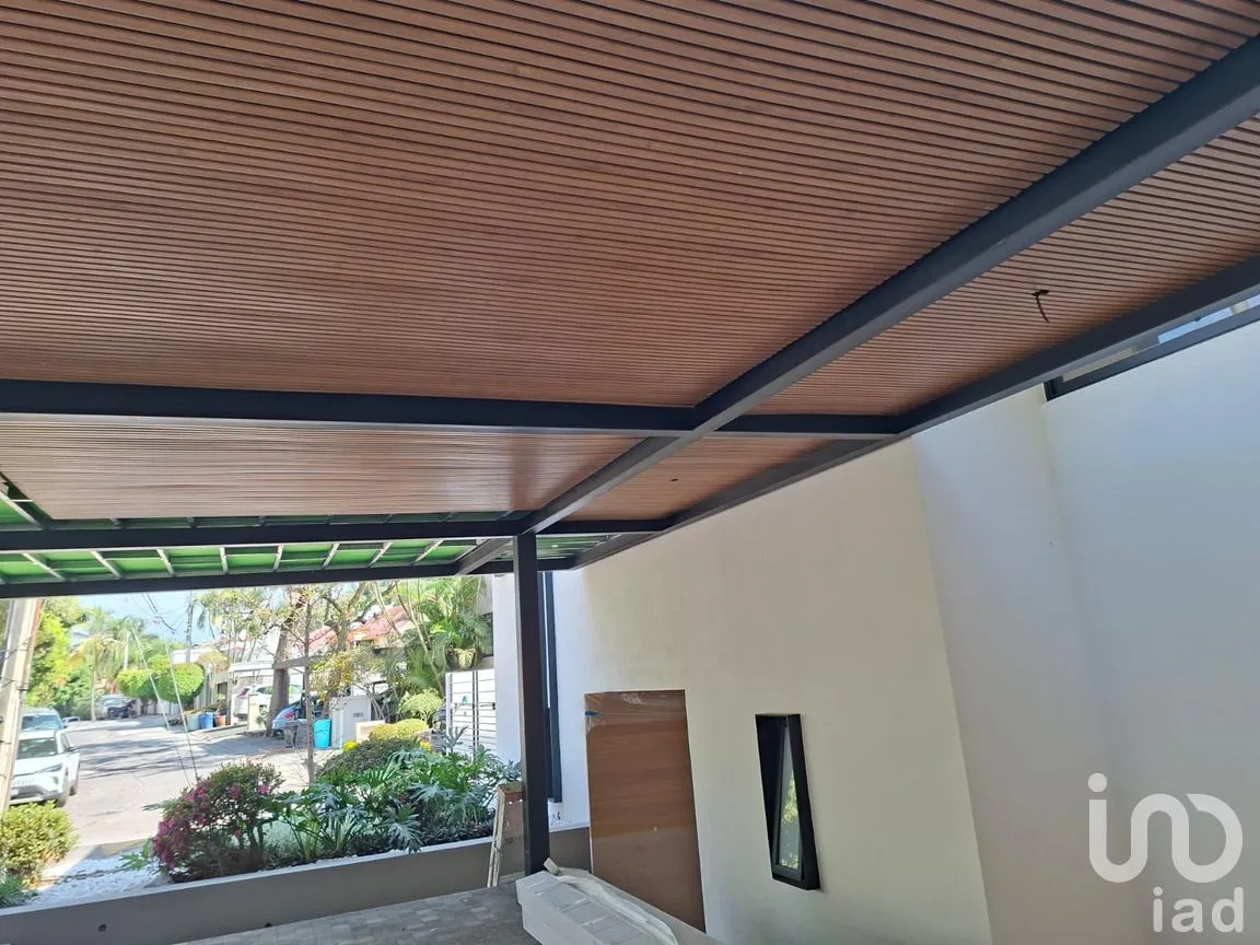 Casa en Venta en Club de golf Tabachines, Cuernavaca, Morelos | NEX-291871 | iad México | Foto 2 de 18