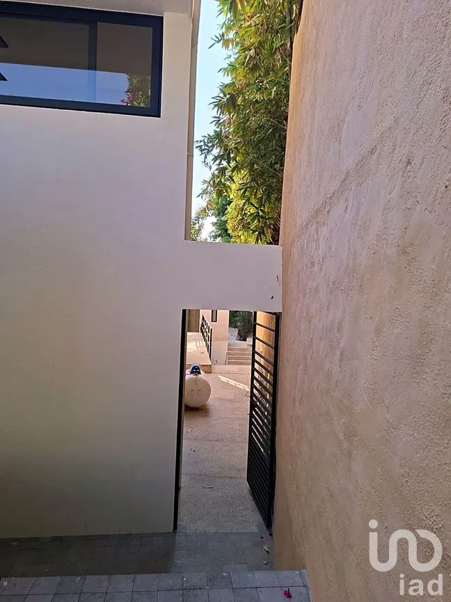 Casa en Venta en Club de golf Tabachines, Cuernavaca, Morelos | NEX-291871 | iad México | Foto 3 de 18