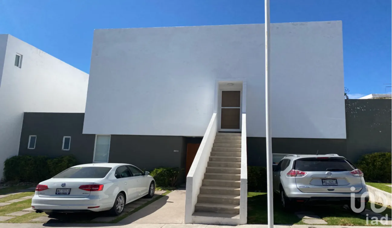 Casa en Venta en El Mirador, El Marqués, Querétaro | NEX-254165 | iad México | Foto 1 de 6