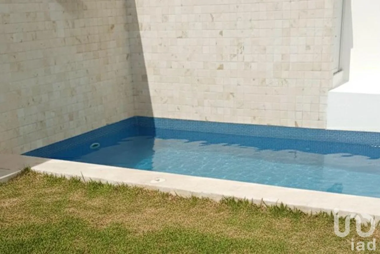 Casa en Renta en Altabrisa, Mérida, Yucatán | NEX-262811 | iad México | Foto 1 de 30