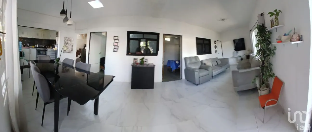 Casa en Venta en Acapatzingo, Cuernavaca, Morelos | NEX-287551 | iad México | Foto 2 de 12