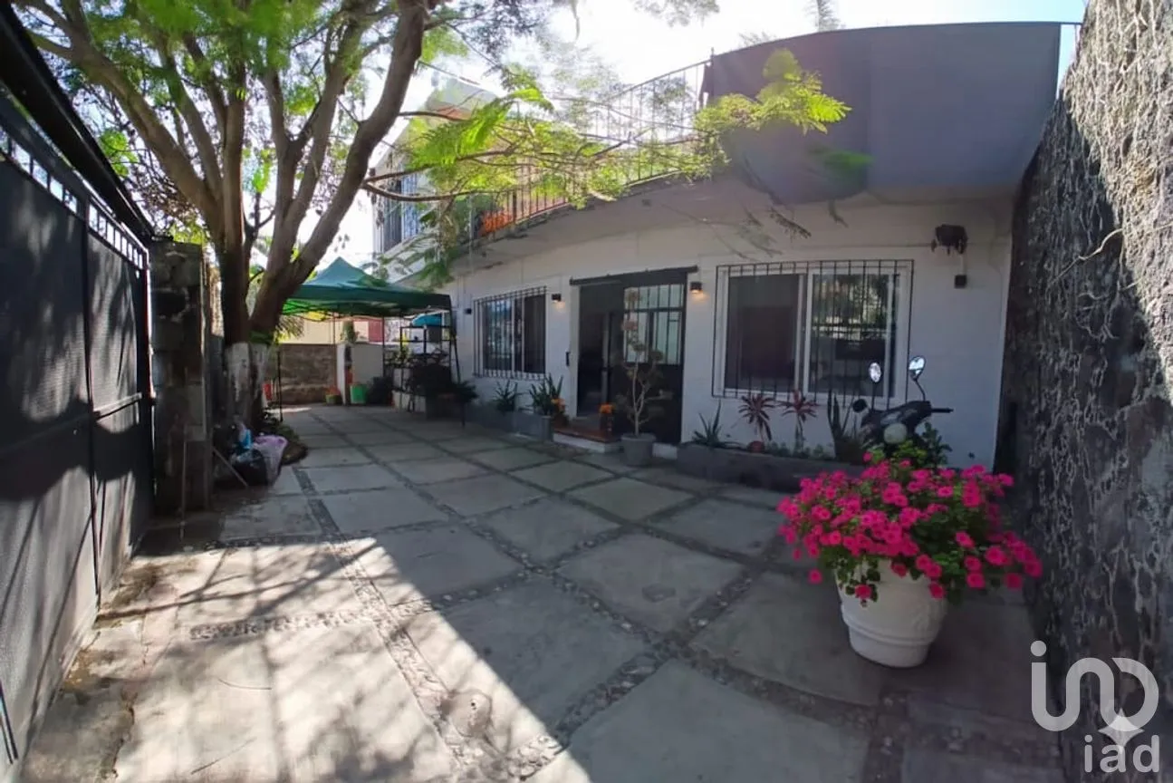 Casa en Venta en Acapatzingo, Cuernavaca, Morelos | NEX-287551 | iad México | Foto 1 de 12