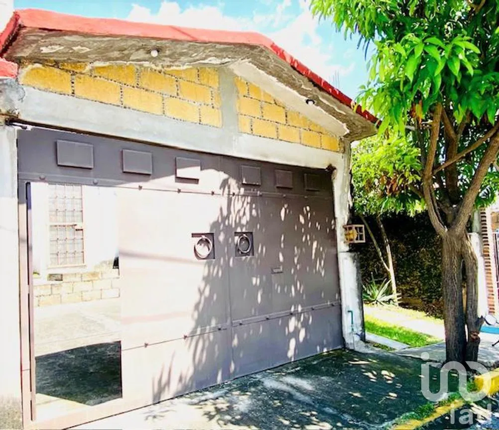 Casa en Venta en Lázaro Cárdenas del Río, Temixco, Morelos | NEX-259666 | iad México | Foto 1 de 6