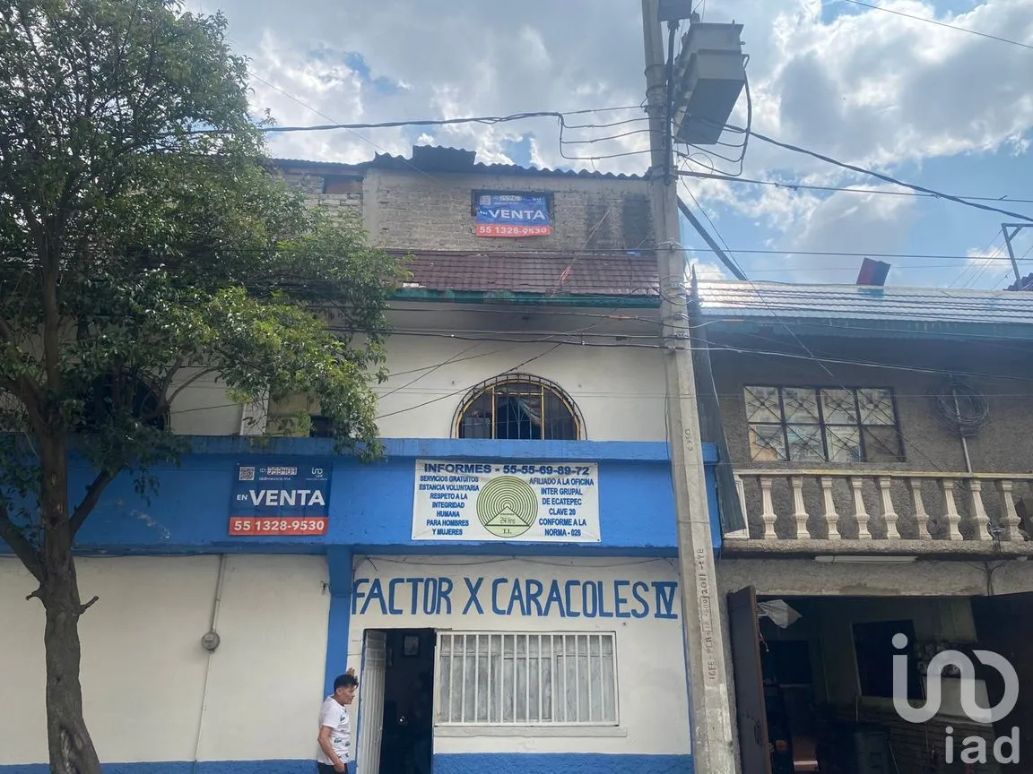 Casa en Venta en Dr. Jorge Jiménez Cantú, Tlalnepantla de Baz, México | NEX-255131 | iad México | Foto 2 de 6